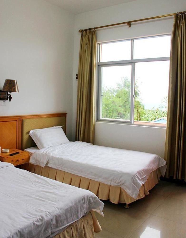 Haiyilian Hotel Beihai Weizhou Island Bagian luar foto